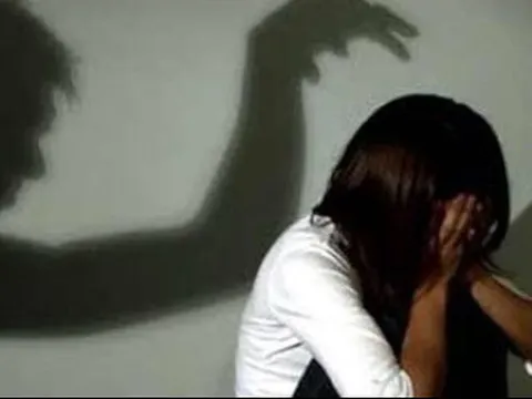 Khởi tố thanh niên 26 tuổi nhiều lần quan hệ tình dục với bé gái 15 tuổi
