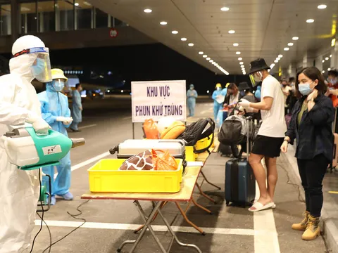 Lịch trình nhân viên cảng hàng không Vân Đồn nhiễm COVID-19: Tham gia tiệc tất niên, hội nghị ở khách sạn