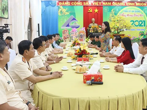 An Giang: Các lực lượng vũ trang trên địa bàn tỉnh thăm, chúc Tết lãnh đạo Tỉnh ủy và UBND tỉnh