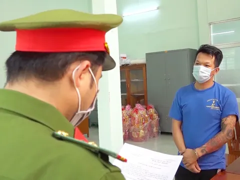 An Giang: Khởi tố đối tượng đánh cán bộ công an