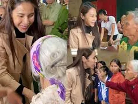 Hoàn thành lời hứa với bà con miền Trung, Thủy Tiên rút tiền túi đến tận địa phương cứu trợ lần 4