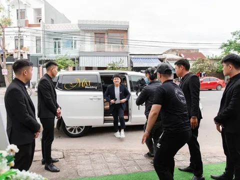 Trường Giang gây 'náo loạn' đám cưới tại Đà Nẵng