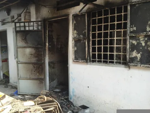 Đôi nam nữ chết cháy trong nhà vệ sinh của phòng trọ khóa trái cửa