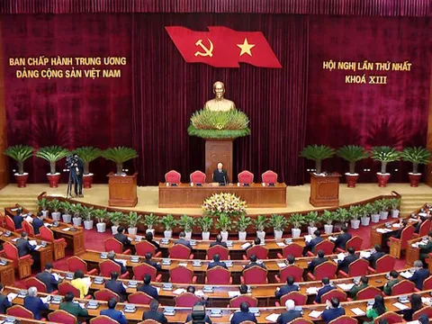 Danh sách Bộ Chính trị và Ban Bí thư Trung ương Đảng khóa XIII