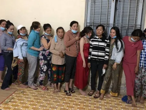 Triệt phá thành công sới bạc ngày Tết của các quý bà trong nhà hoang