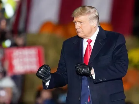 Ông Trump thề sẽ chiến đấu tới cùng, sử dụng 'mọi khía cạnh của luật' trong trận chiến phiếu bầu qua thư