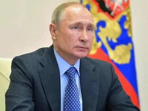 Xuất hiện tin đồn TT Putin sẽ nghỉ hưu vào năm 2021 vì một chứng bệnh: Điện Kremlin nói gì?