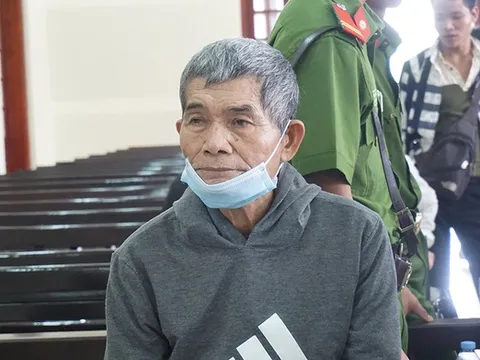 'Yêu râu xanh' 70 tuổi nhiều lần xâm hại bé gái 8 tuổi