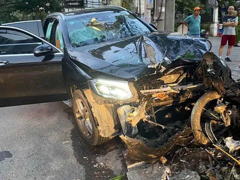 Khi nào xét xử tài xế Mercedes tông chết tài xế GrabBike, nữ tiếp viên hàng không thương tật 79% ở Sài Gòn?