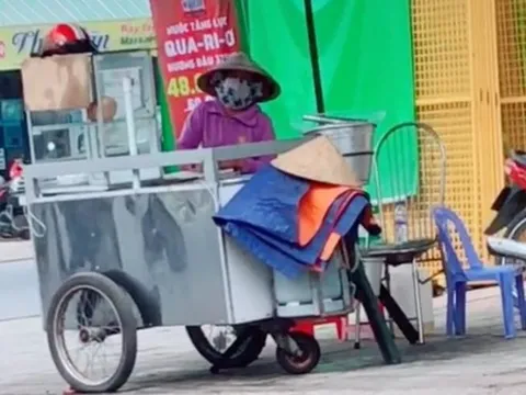 Buôn bán ế ẩm, nam thanh niên dùng loa 'troll' bạn hàng khiến cư dân mạng phải ôm bụng cười