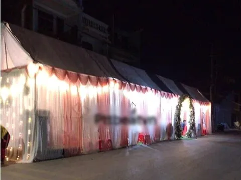 Chàng trai đi xuất khẩu lao động và quang cảnh ngày về: 'Hoa cưới đã kết nhưng chú rể không phải mình'