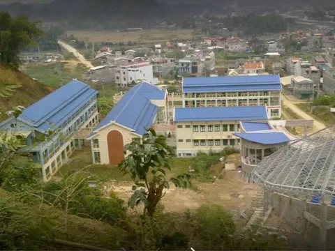 Nam sinh lớp 10 chuyên toán bất ngờ thắt cổ tự tử tại ký túc xá ở Bắc Kạn