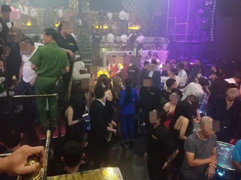 TP.HCM: Tạm ngừng hoạt động quán bar, vũ trường tại quận 1