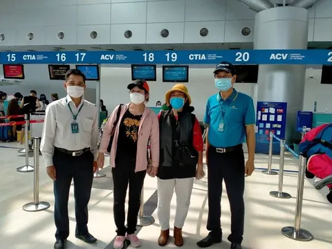 Vận chuyển miễn phí gần 600 khách hết hạn cách ly về Hà Nội, TP HCM bằng máy bay