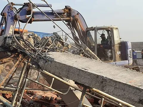 Tạm giữ Giám đốc, Phó giám đốc Công ty TNHH Hà Hải Nga vì vụ sập tường khiến 10 người tử vong ở tỉnh Đồng Nai