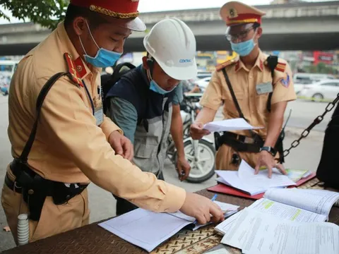 Chủ xe nên làm gì khi công ty bảo hiểm không phối hợp giải quyết sau tai nạn?