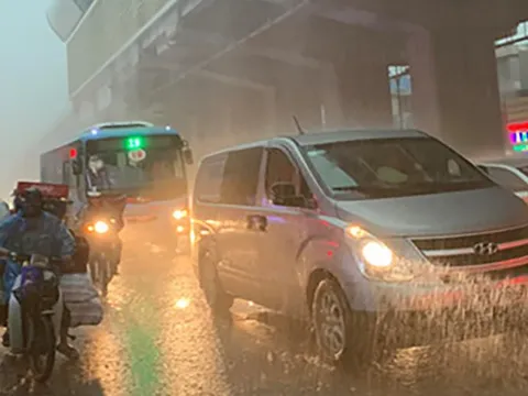 Cảnh báo mưa dông lốc, gió giật mạnh đề phòng sét, mưa đá ở Bắc Bộ từ đêm nay