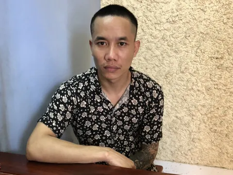 Em báo công an bắt anh trai vì bị lừa lấy xe máy, điện thoại đi cầm cố
