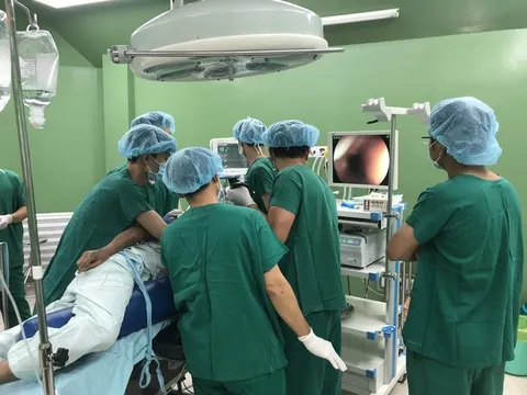 Cứu bệnh nhân xuất huyết tiêu hóa do vỡ giãn tĩnh mạch phình vị dạ dày