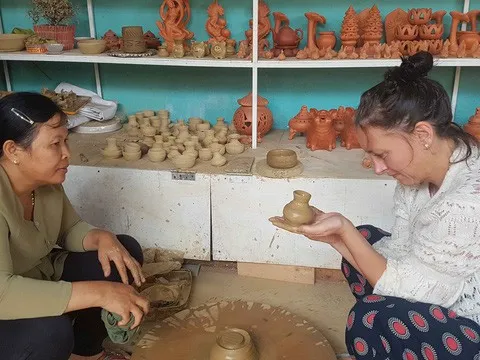 Từ ngày 1/6, Hội An tổ chức lại các hoạt động tham quan tại khu phố cổ, làng gốm Thanh Hà và làng rau Trà Quế