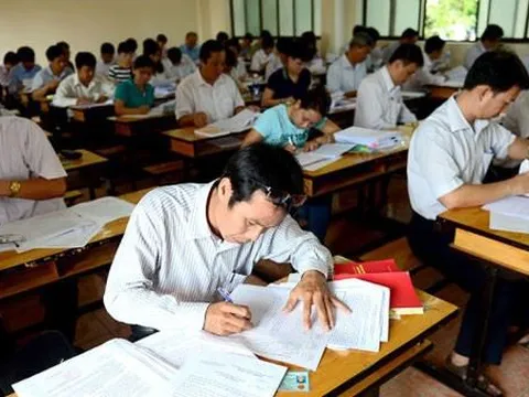 Từ ngày 01/7, trường hợp nào được xét nâng ngạch công chức mà không phải thi?