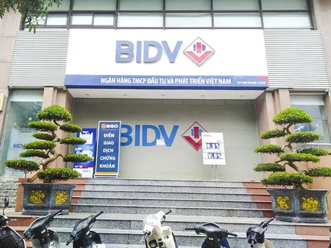 Nóng: Bắt 2 tên cướp nổ súng cướp gần 1 tỷ tại chi nhánh ngân hàng BIDV