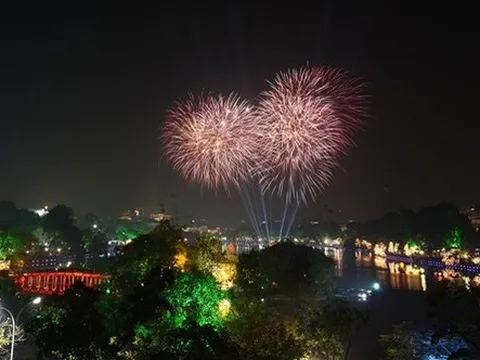Hà Nội đề xuất bắn pháo hoa tại ba điểm dịp Tết Dương lịch