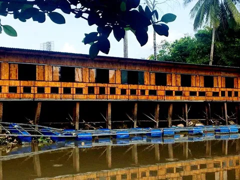 TP. Cần Thơ: Nhà hàng vi phạm xây dựng vẫn 'trơ gan cùng tuế nguyệt'