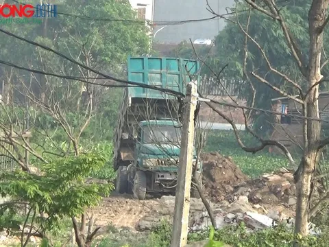 Đông Anh, Hà Nội: Đất từ dự án cải tạo, nâng cấp đường 'đổ' đi đâu?