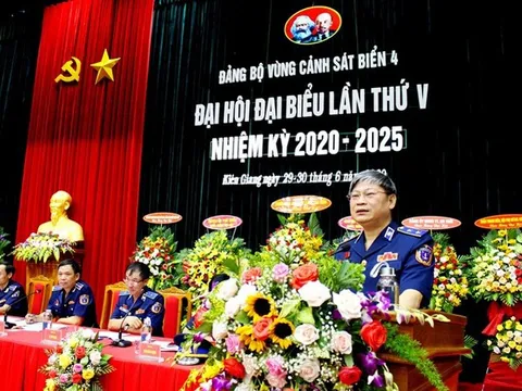 Xây dựng Bộ Tư lệnh Vùng Cảnh sát biển 4 vững mạnh toàn diện