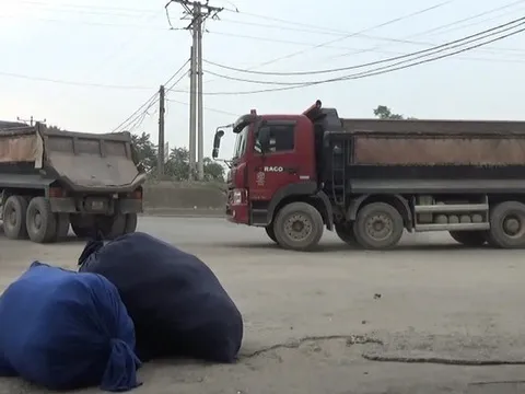 Đông Anh: Binh đoàn xe quá khổ, quá tải 'lộng hành' trên QL 3?