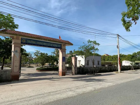 Nam sinh lớp 7 bị gọi lên viết 'giấy báo nợ' với trường vì nợ 162 nghìn đồng tiền gửi xe