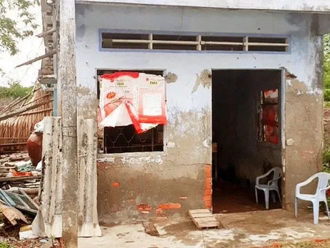 Lời kể cay đắng vụ con dâu chở mẹ già về bỏ ở căn nhà cũ nát bỏ hoang