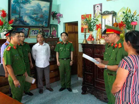 Bắt tạm giam Chủ tịch Chi hội nghề cá ở Huế về hành vi ‘Lừa đảo chiếm đoạt tài sản’