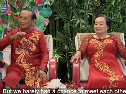 Từ chối 5 thanh niên nhà giàu lấy trai nghèo nhất xóm, 'hoa hậu xã' 62 năm trước phải đi bán ve chai để nuôi con