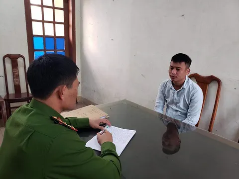 Nghịch tử cầm dao đâm cha sau khi xin tiền uống rượu bất thành