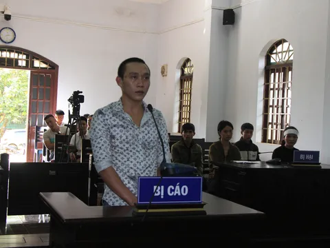 Bị cáo chiếm đoạt tiền của gia đình có người tử nạn ở Rào Trăng 3 bị tuyên phạt 15 năm tù