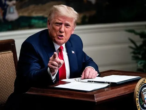 Ông Trump tuyên bố sẽ từ bỏ quyền lực nếu Đại cử tri đoàn ủng hộ ông Biden nhưng kiên quyết không nhận thua