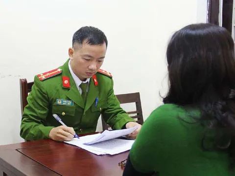 Cô giáo mất 1 tỷ đồng khi bị lừa đảo cài phần mềm có logo công an