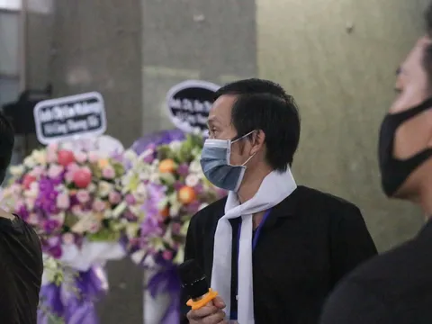 NSƯT Hoài Linh bố trí không gian lễ viếng cố nghệ sĩ Chí Tài: Trang trọng và đầy ắp kỷ niệm!