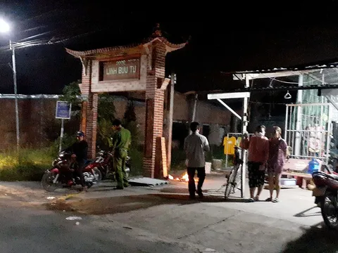 Mâu thuẫn khi chạy xe trên đường, nam thanh niên bị nhóm người vây đánh tử vong trước cổng chùa