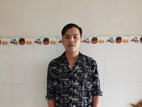 Giả nhân viên ngân hàng để lừa tiền cứu trợ lũ lụt