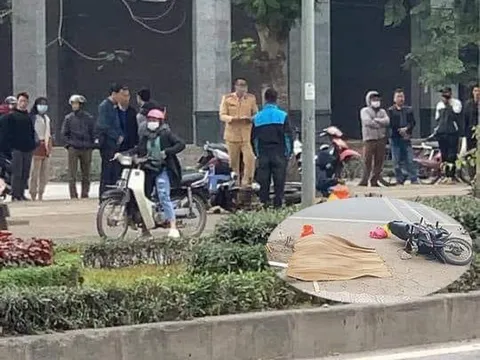 Đi lễ lúc sáng sớm, người phụ nữ lái xe máy tông vào gốc cây tử vong