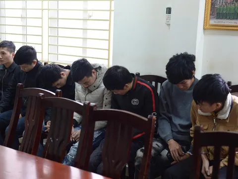 Thủ đoạn tinh quái nhóm lao động tự do 'hack' đến 2500 tài khoản ngân hàng, Facebook chiếm đoạt 2 tỷ đồng