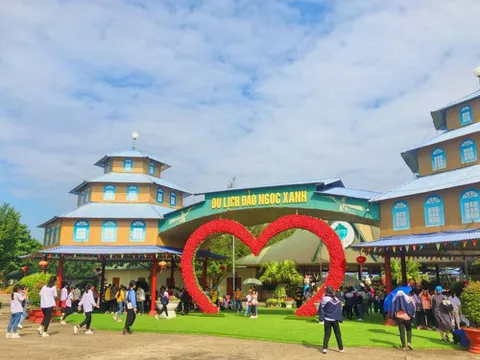Sức khoẻ hai học sinh lớp 11 gặp nạn sau sự cố tàu lượn siêu tốc ở Đảo Ngọc Xanh giờ ra sao