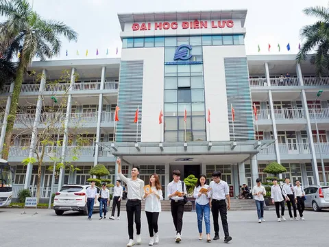 Một trường đại học 'mừng tuổi' sinh viên 500.000 đồng nhân dịp Tết Nguyên đán