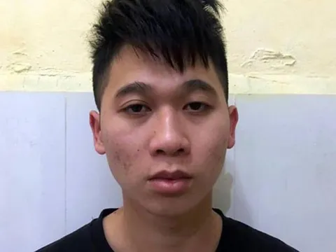 Nam thanh niên chạy Grab trộm điện thoại vào zalo, facebook lừa chiếm đoạt hàng trăm triệu đồng