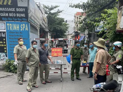 Mẹ của nhân viên sân bay Tân Sơn Nhất mắc COVID-19, phong tỏa 1 khu vực quận 12