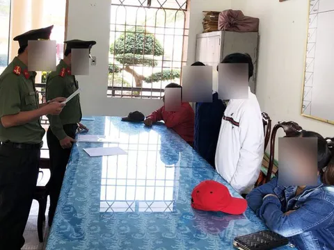 Xử phạt 3 học sinh giả mạo văn bản về việc cho phép học sinh nghỉ học