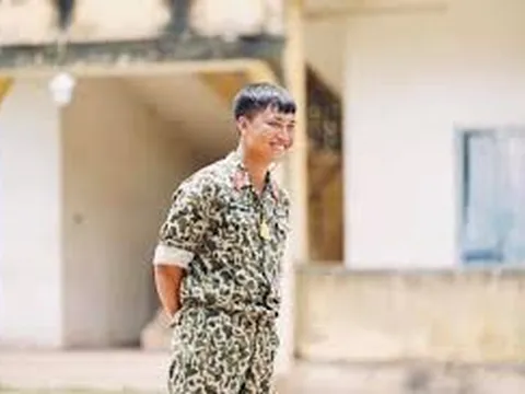 Mũi trưởng Long thừa nhận đã ly hôn vợ nhưng không có chuyện bỏ rơi con trai như lời đồn